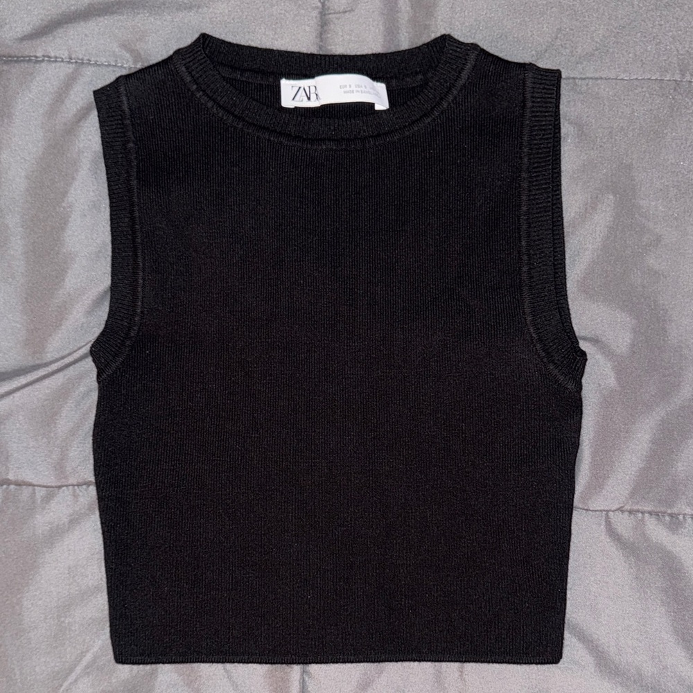 Zara Classic Black Knit Sleeveless Crop Top